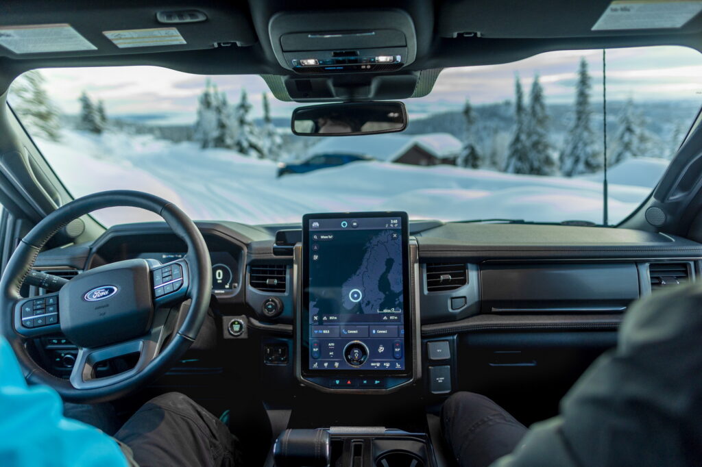  Ford Won’t Follow GM In Ditching Apple CarPlay And Android Auto