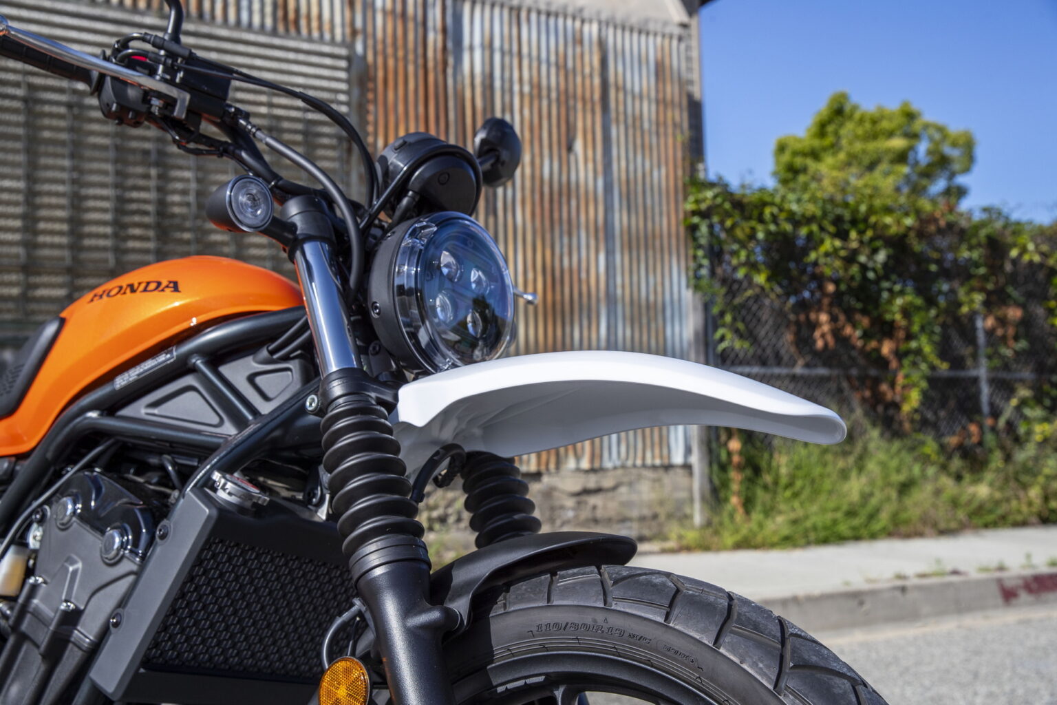 Honda Updates American Motorcycle Offerings With Retro SCL500 Scrambler ...