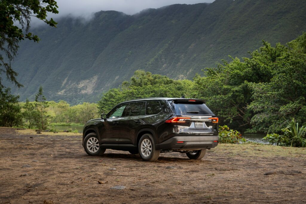 Review: The 2024 Toyota Grand Highlander Is A Jack Of All Trades, Master Of  Some