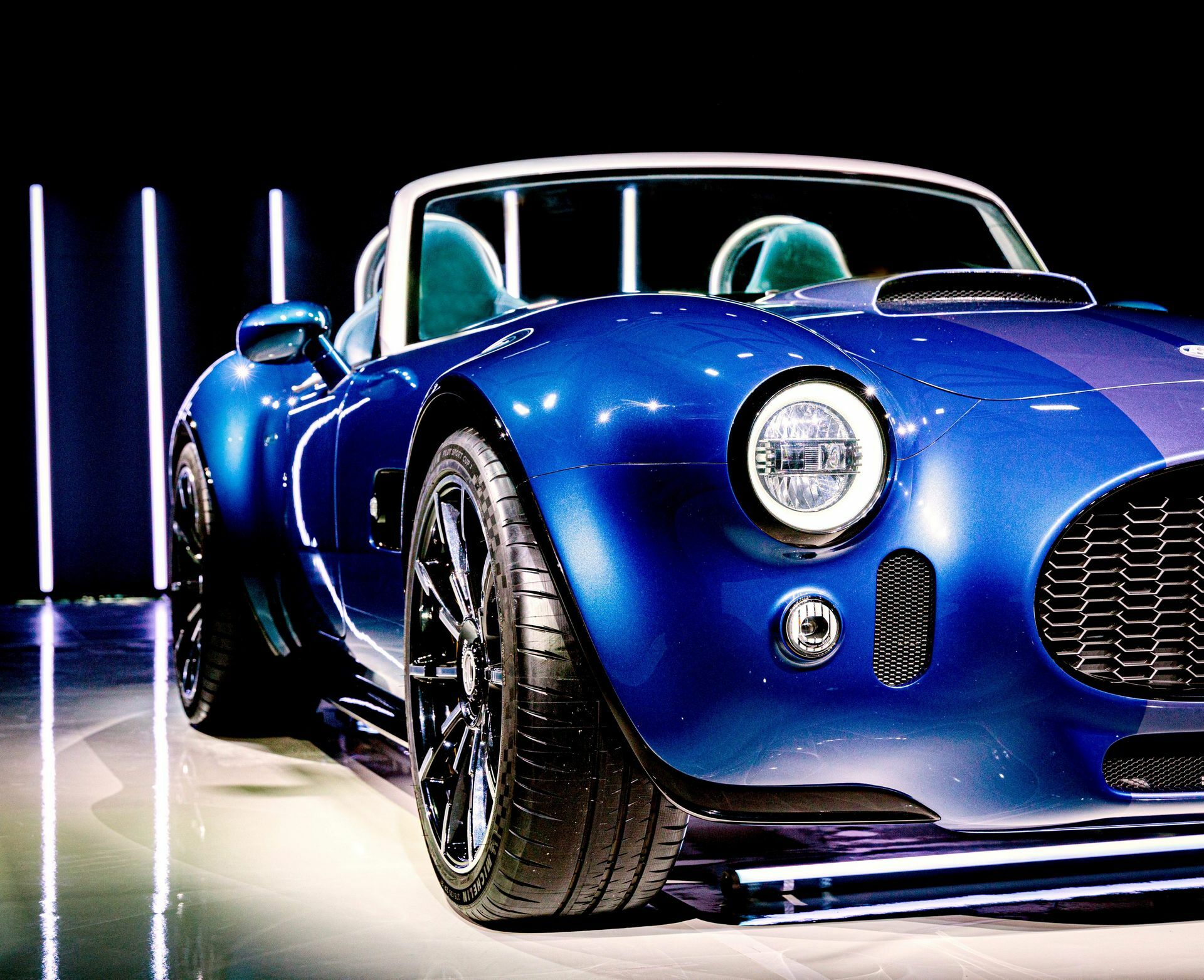 AC Cars Unveils Modern Cobra GT Roadster, Blending Classic Charm With