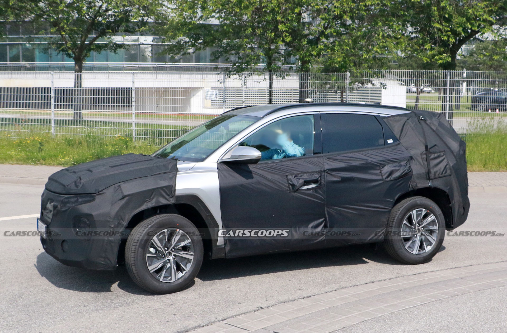 Facelifted Hyundai Tucson Keeps Its Coat On Ready For Fall Debut ...