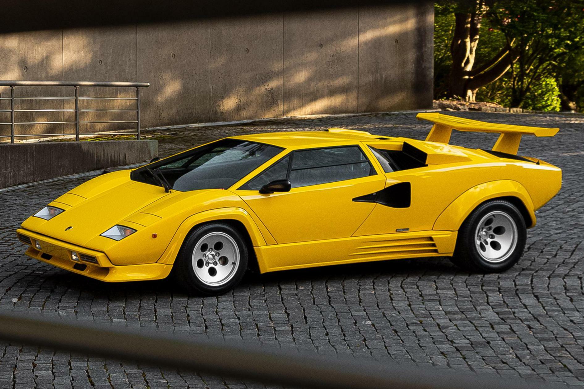 Gorgeous Lamborghini Countach 5000 QV Proves Yellow And Brown Can Work ...