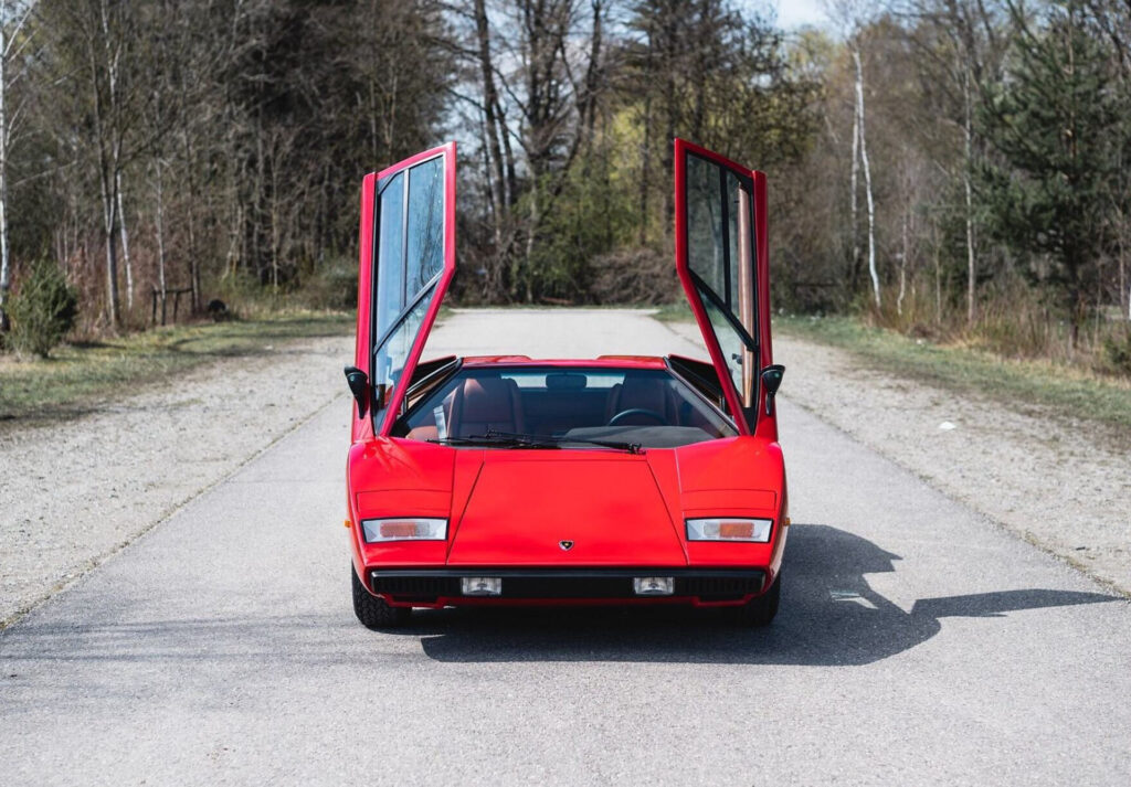 I Am Sale-ing: Rod Stewart's Rare Lamborghini Countach Periscopo Heads For  Auction