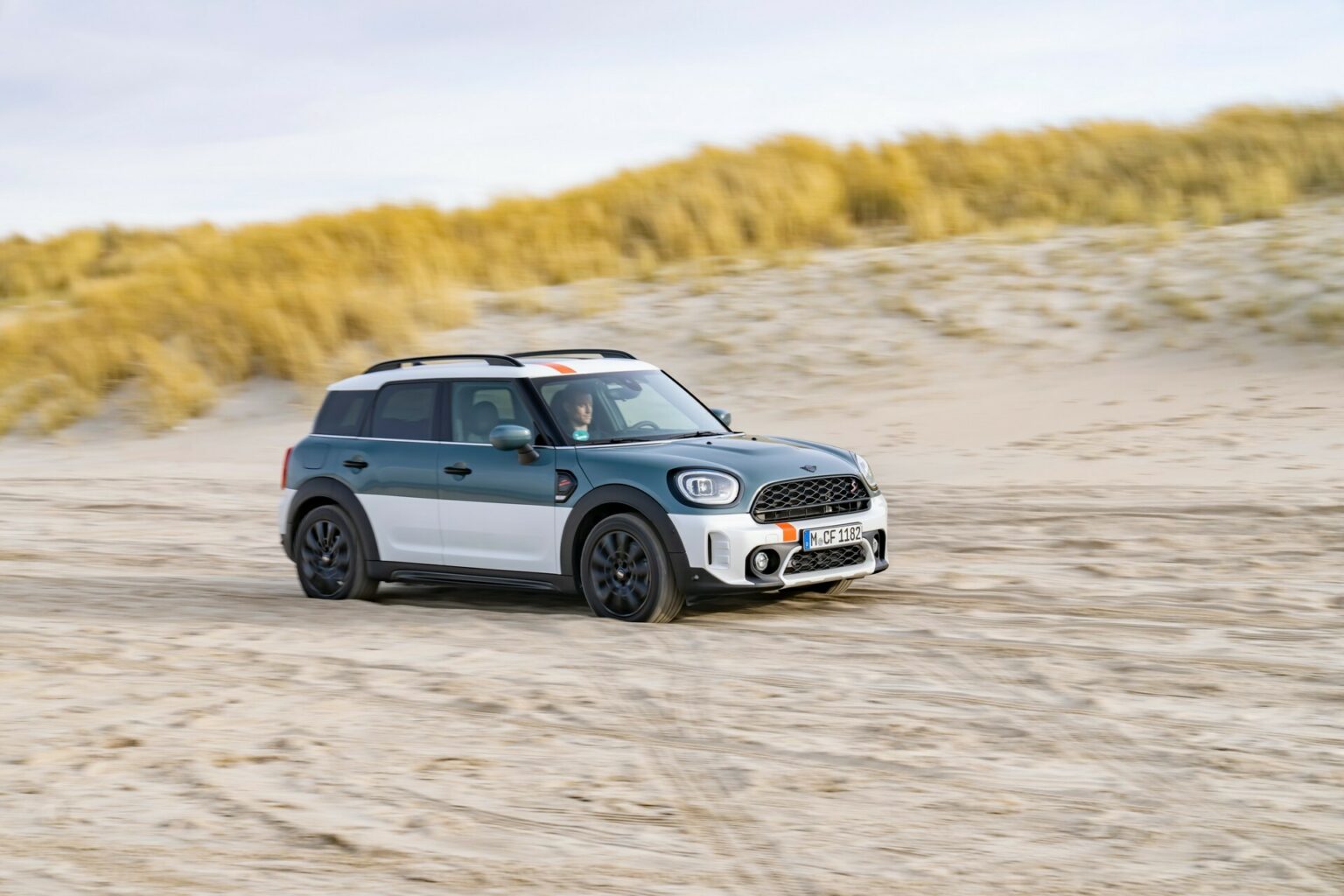 MINI Cooper S Countryman ALL4 Uncharted Edition Debuts As A Two-Tone ...