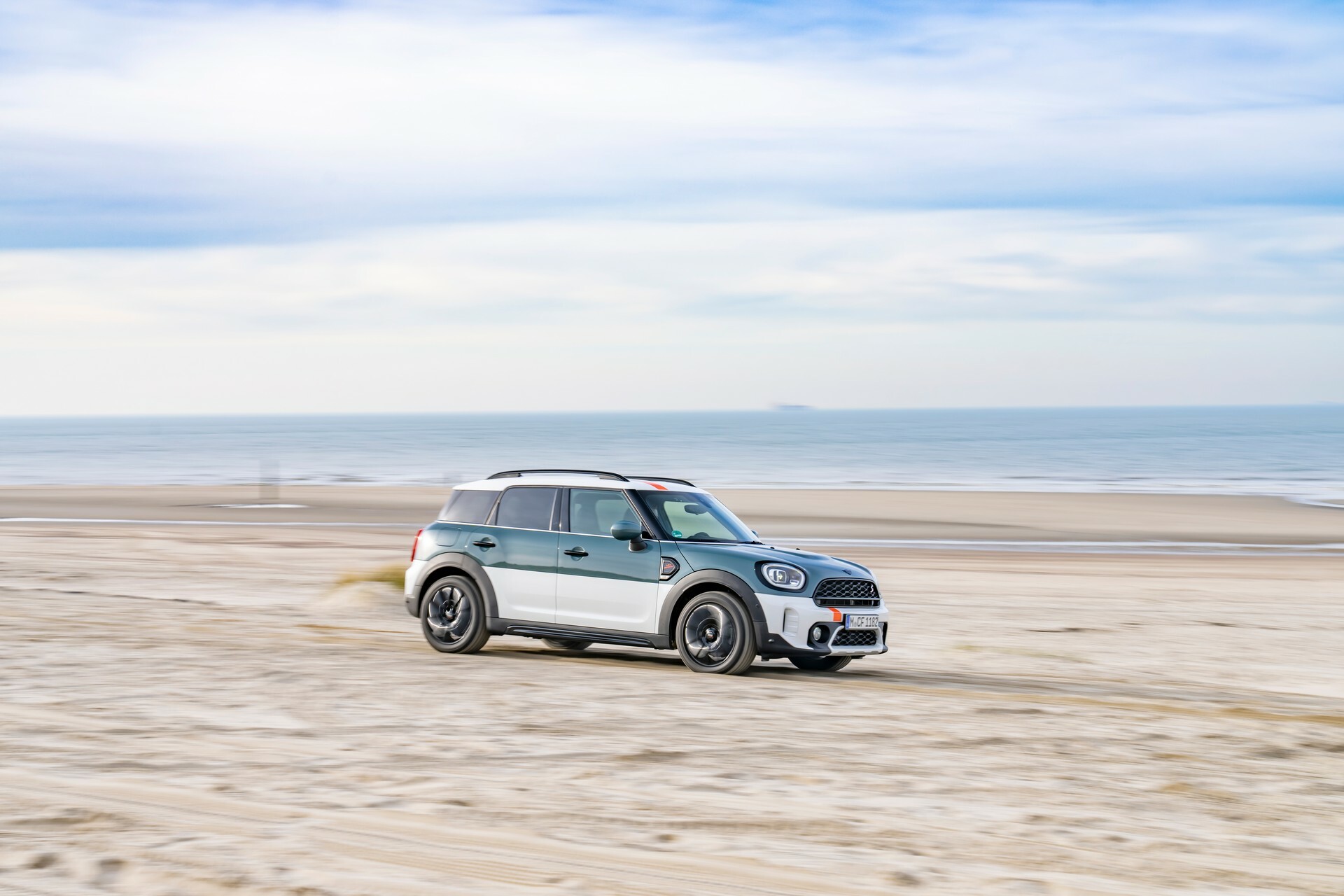 Mini Cooper s 5 у моря