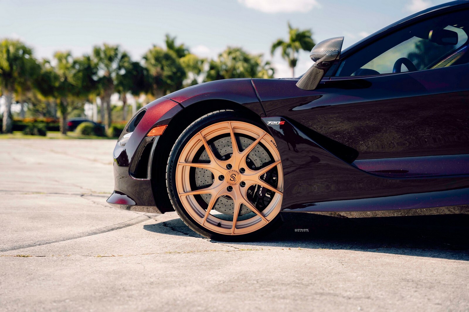 Purple McLaren 720S Steals The Spotlight With Rose Gold Strasse Wheels ...