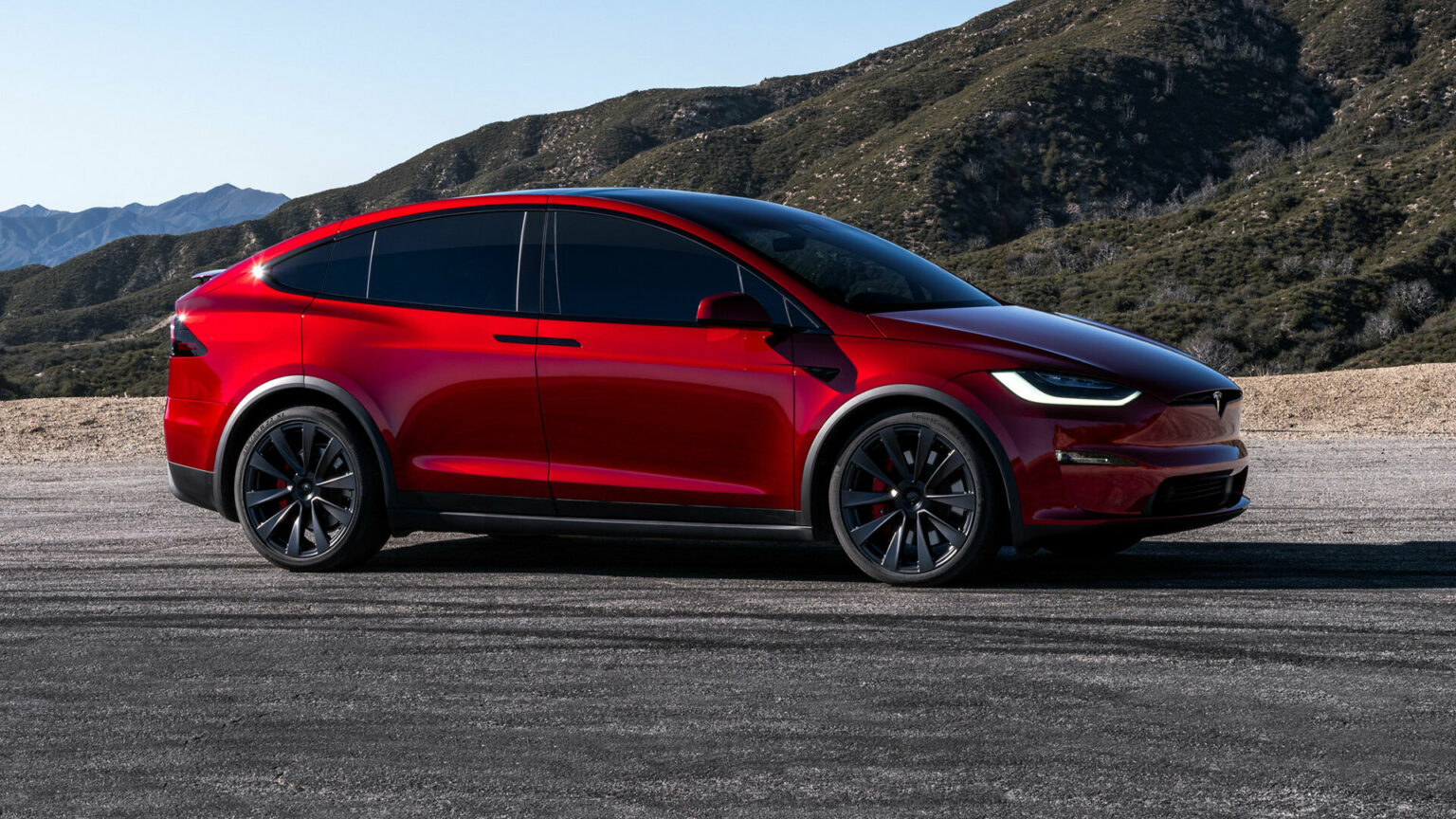 Tesla To Offer The Model X Plaid With The Same Track Mode Function As