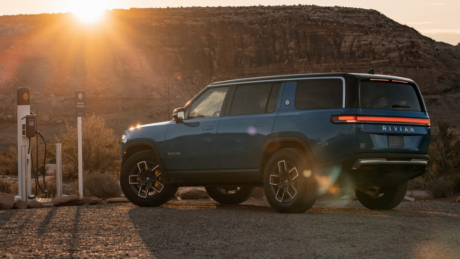 Rivian To Offer Free NACS Adapters To Existing Owners Of CSS R1S And ...