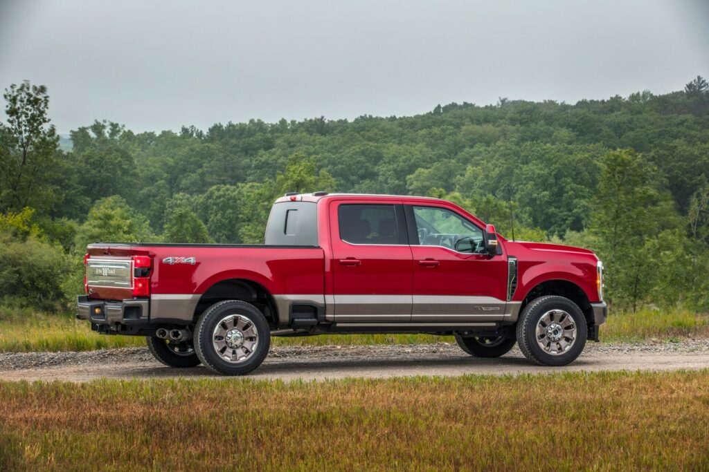 Ford's New Super Duty Packs Plenty Of Smarts And A Fighter Jet Inspired HUD