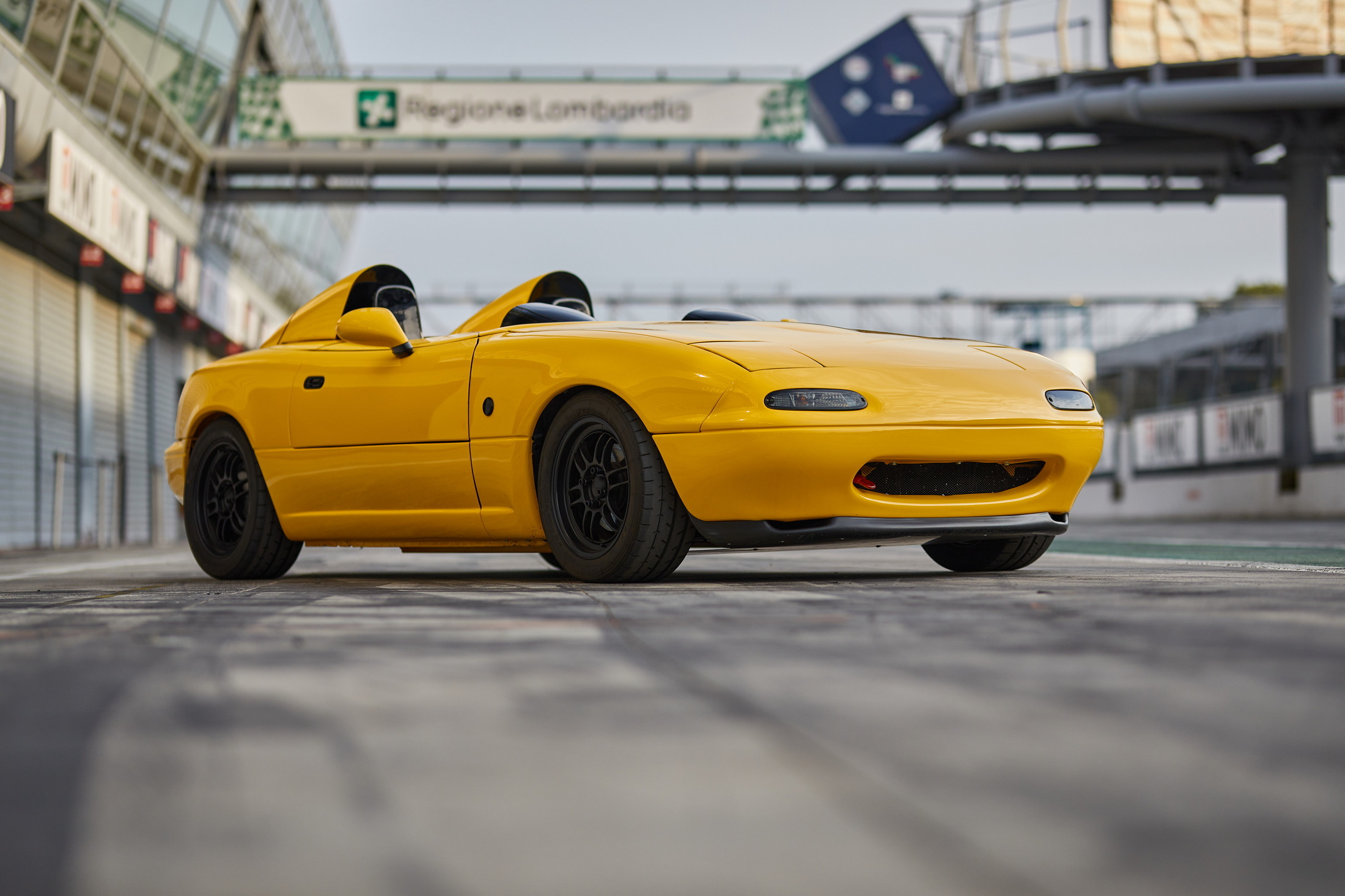 MX 5 Miata wide Fenders Wallpaper