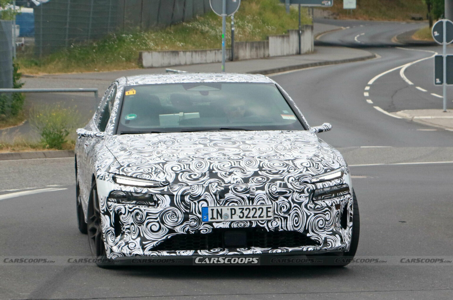 Audi RS6 E-Tron Flaunts Digital Side Mirrors In Latest Spy Photos ...