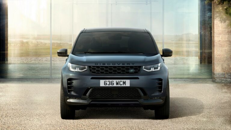 2024 Land Rover Discovery Sport Ditches Physical Buttons, Gets Curved ...