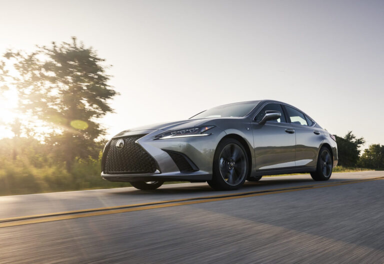 2024 Lexus ES Adds Tech Pack Option, New Wheel Finish And That’s Your ...