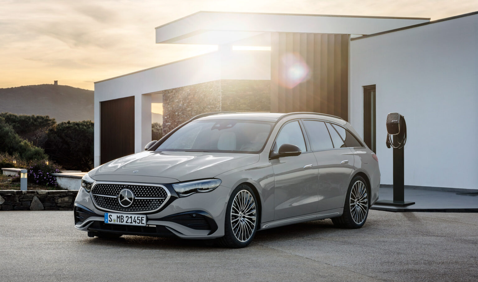 Stylish 2024 Mercedes E-Class Estate Is A Wagon With A Wow Factor ...