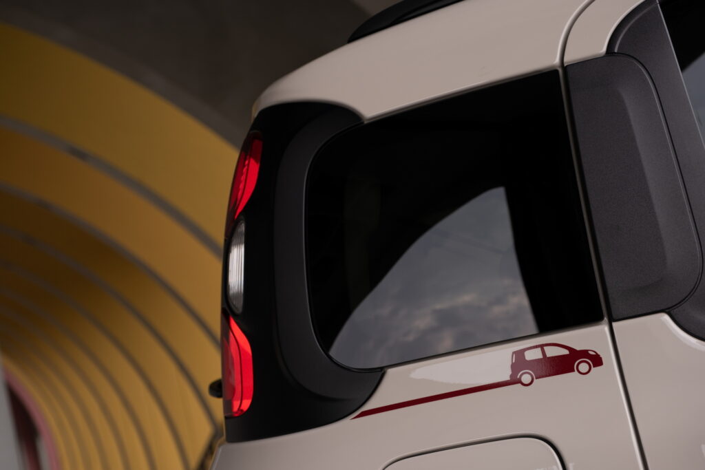 NEW 2023 Fiat Panda 4x4 4x40° - REVEALED Driving, exterior&interior 