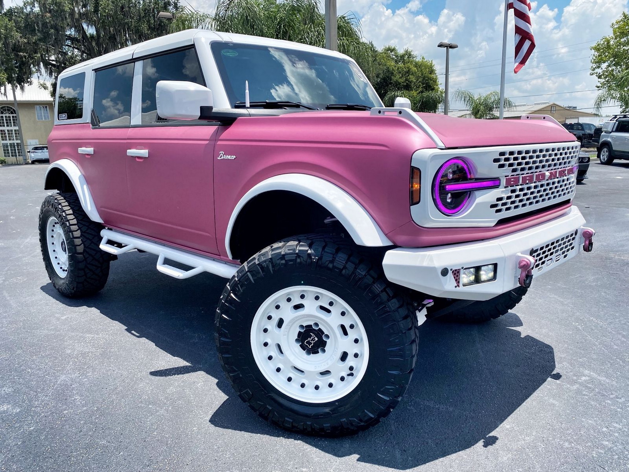 Ford Bronco Surf