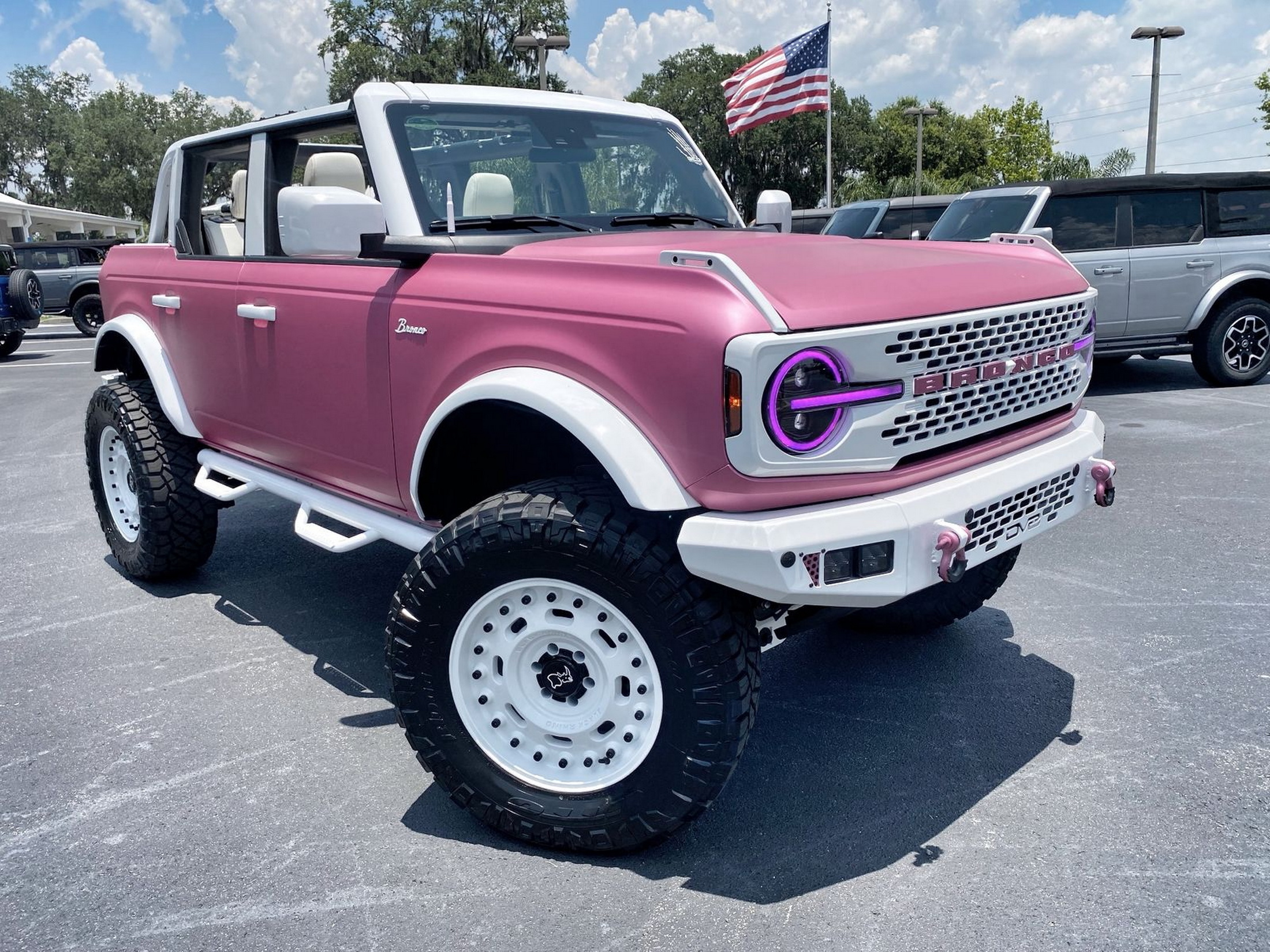 Custom Ford Bronco Is So Pink It’ll Make Barbie Trade Her Jeep Carscoops