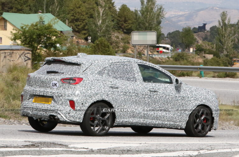 2024 Ford Puma Facelift Makes Spy Debut In ST Guise Carscoops