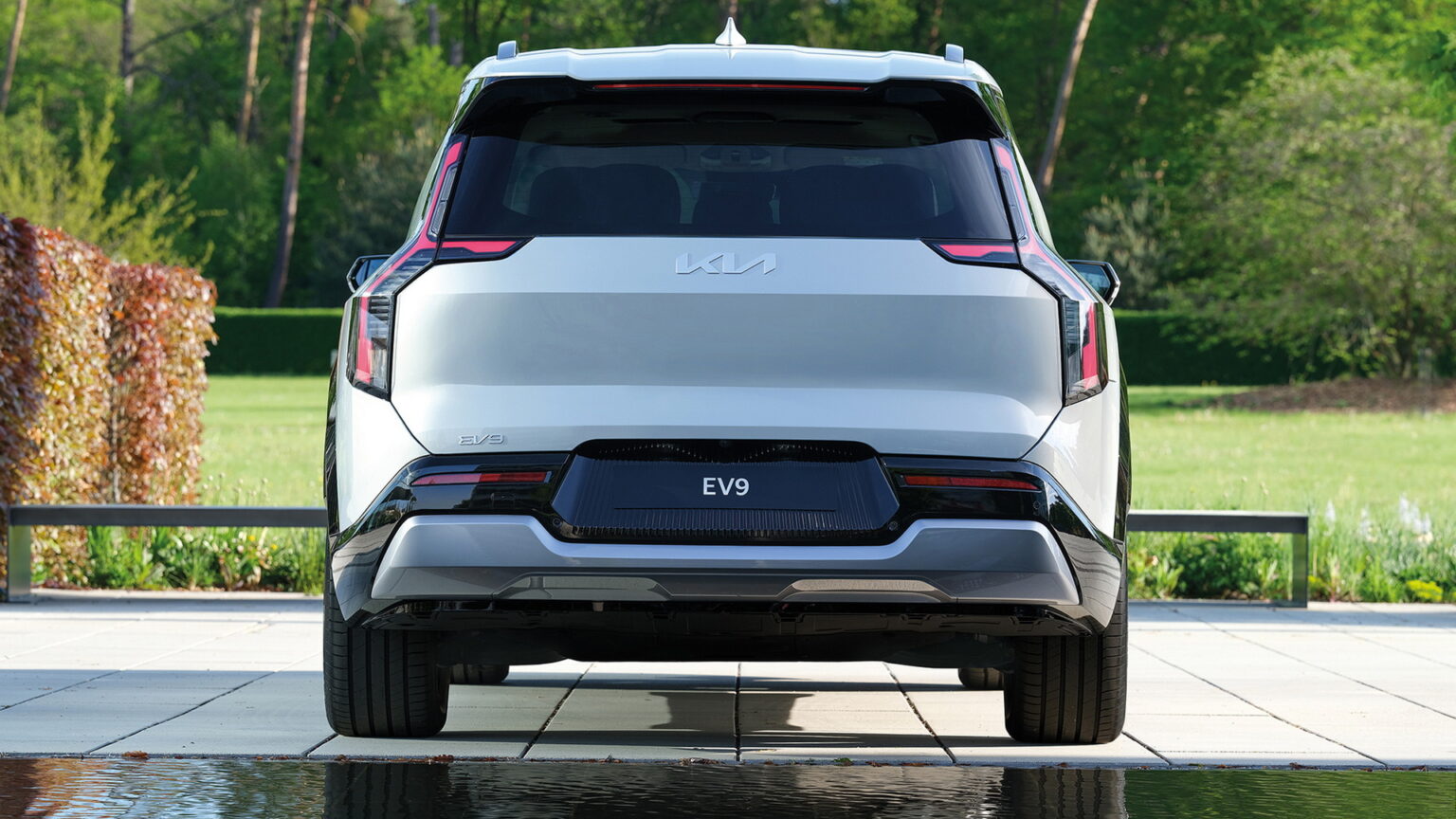 New Kia EV9 Photos Show More Of The 3-Row Electric SUV | Carscoops