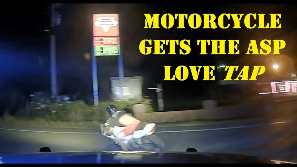  Arkansas State Police “Love Tap” A Fleeing Suspect Off His Motorcycle