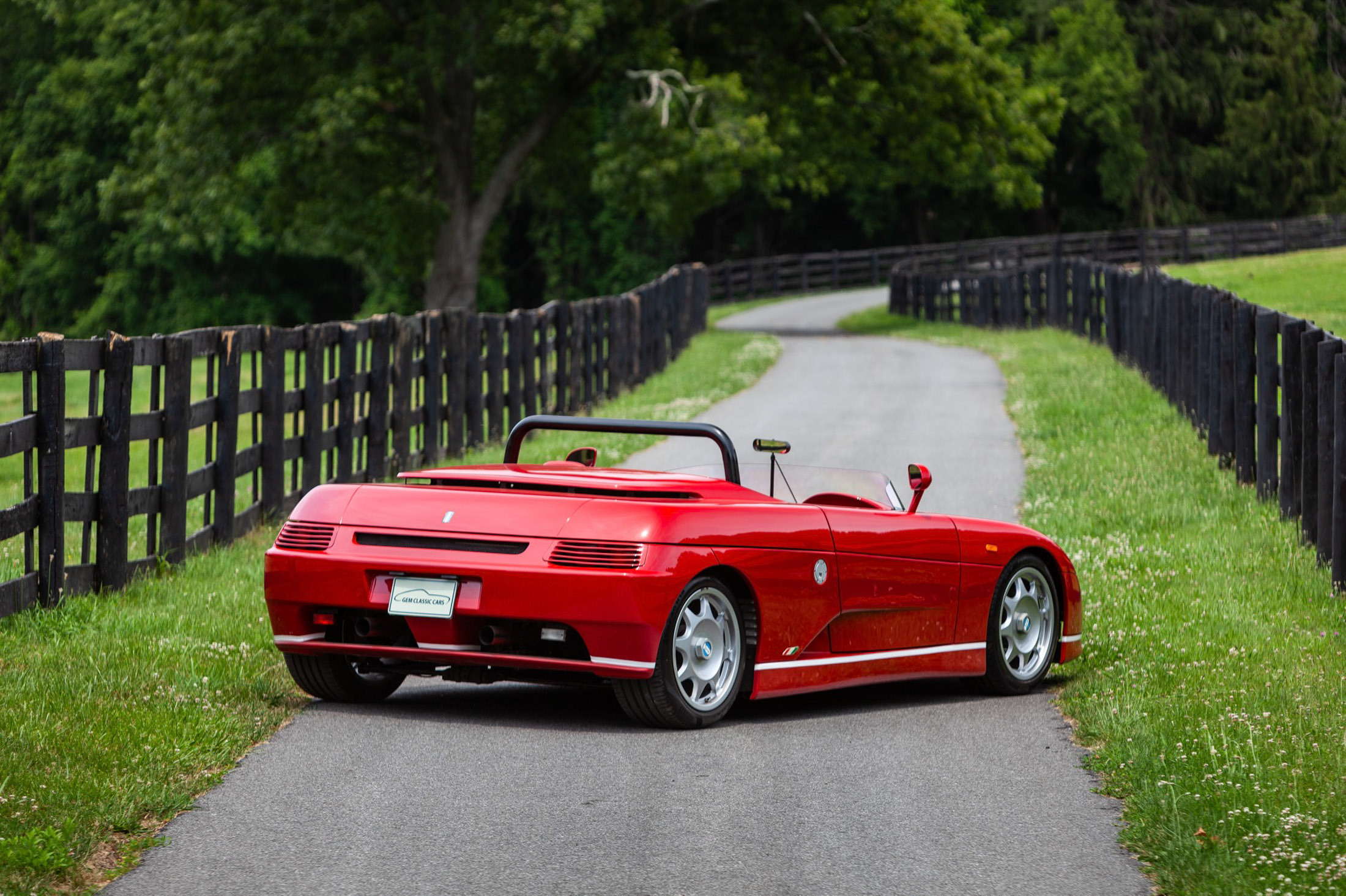 De Tomaso p900