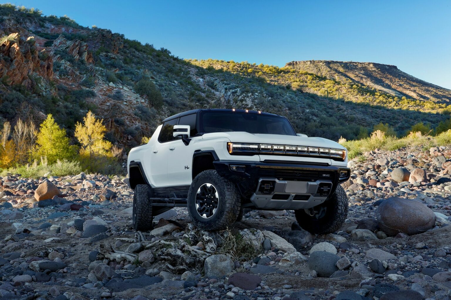 2024 GMC Hummer EV 3X Pickup Gets Increased Range Of 381 Miles Carscoops