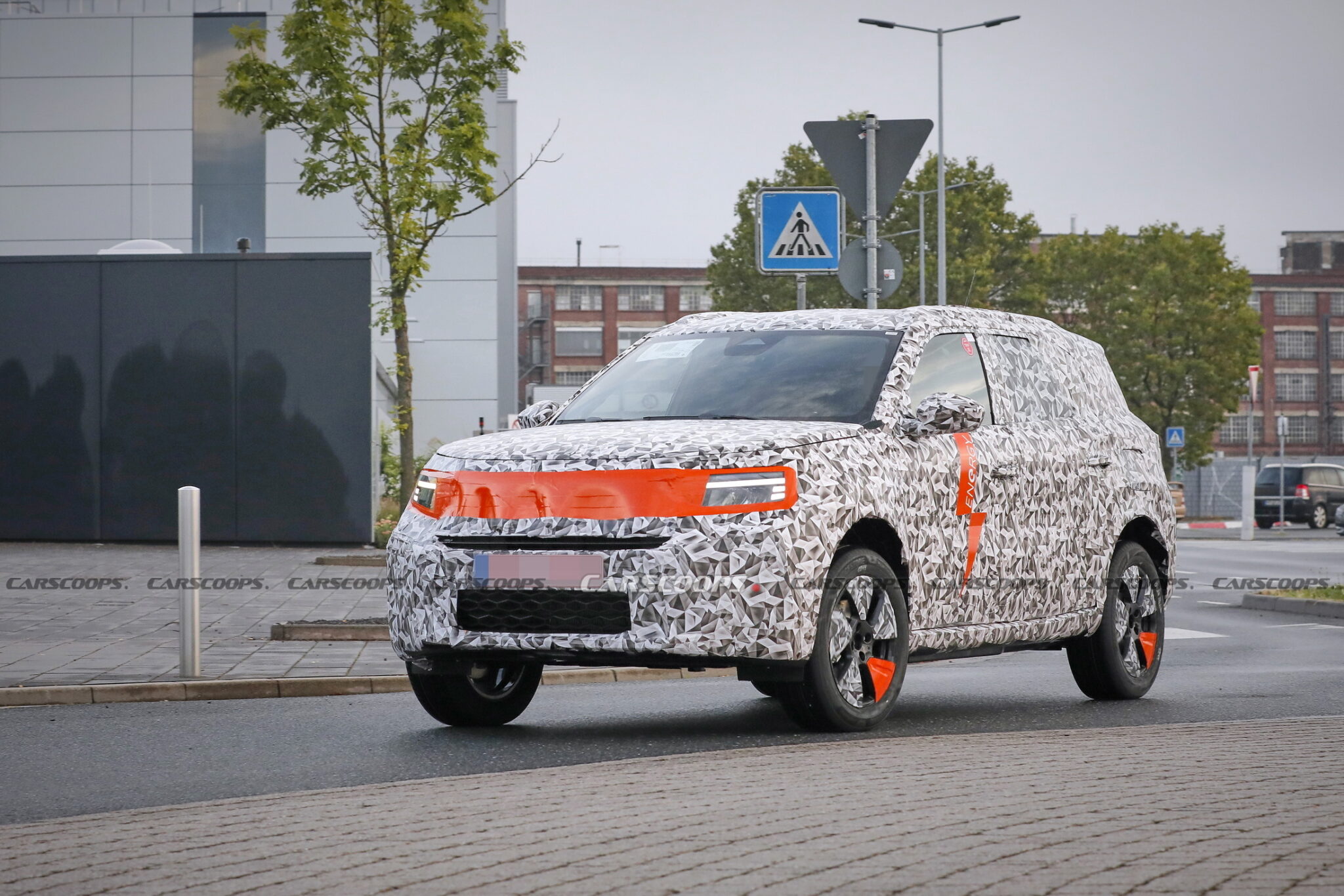 2024 Opel Crossland EV Spied Sending Strong Citroen Vibes Carscoops   2024 Opel Crossland EV Scoop 5 2048x1366 