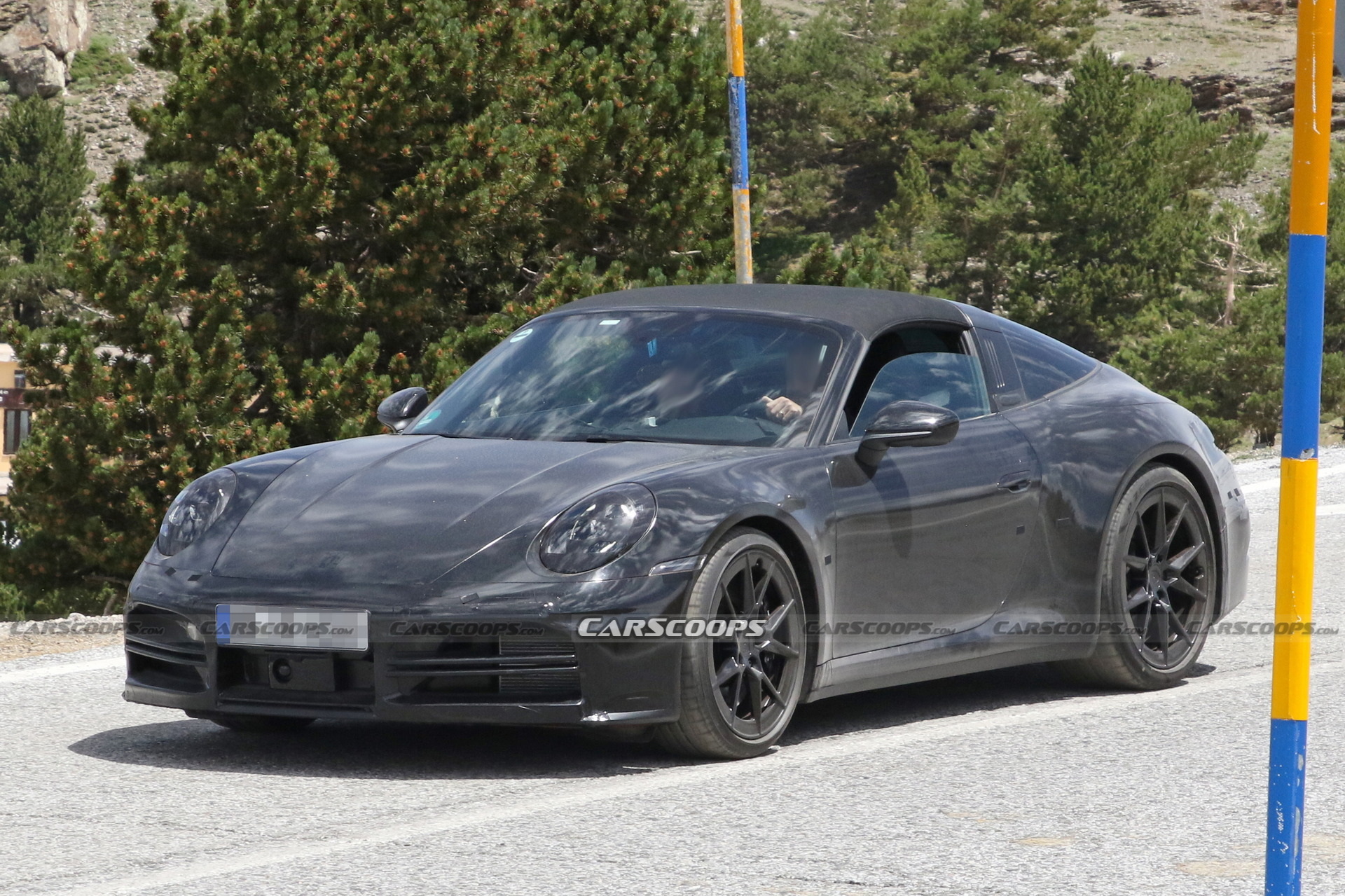 2024 Porsche 911 Targa Facelift Spied With Very Subtle Updates Carscoops