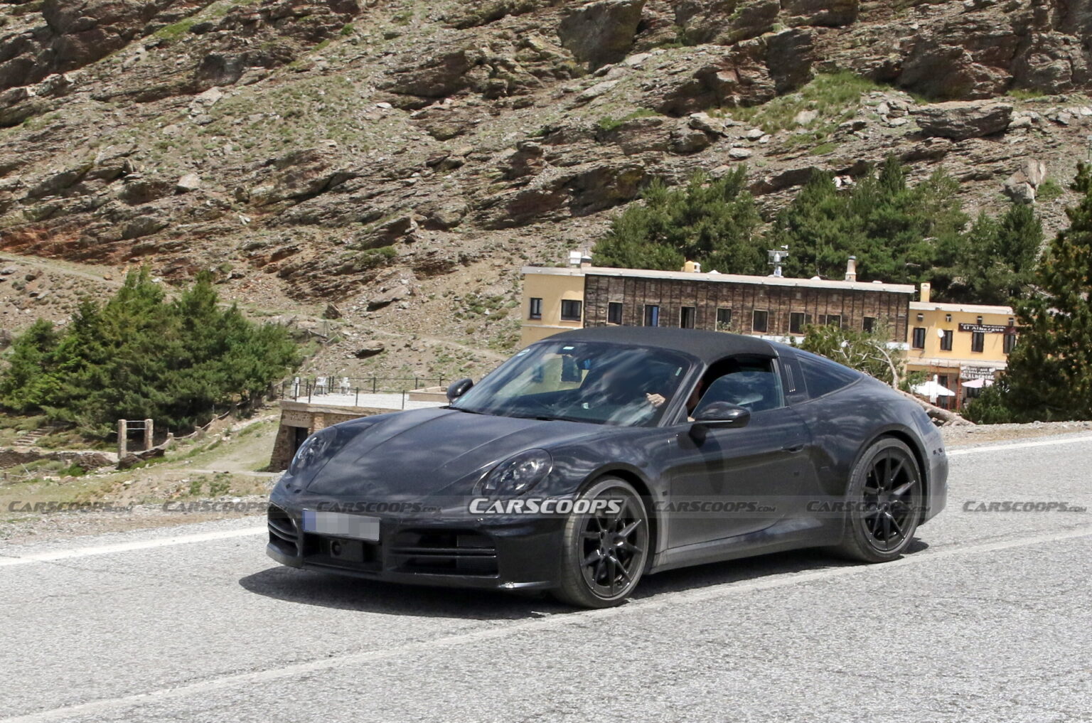 2024 Porsche 911 Targa Facelift Spied With Very Subtle Updates Carscoops