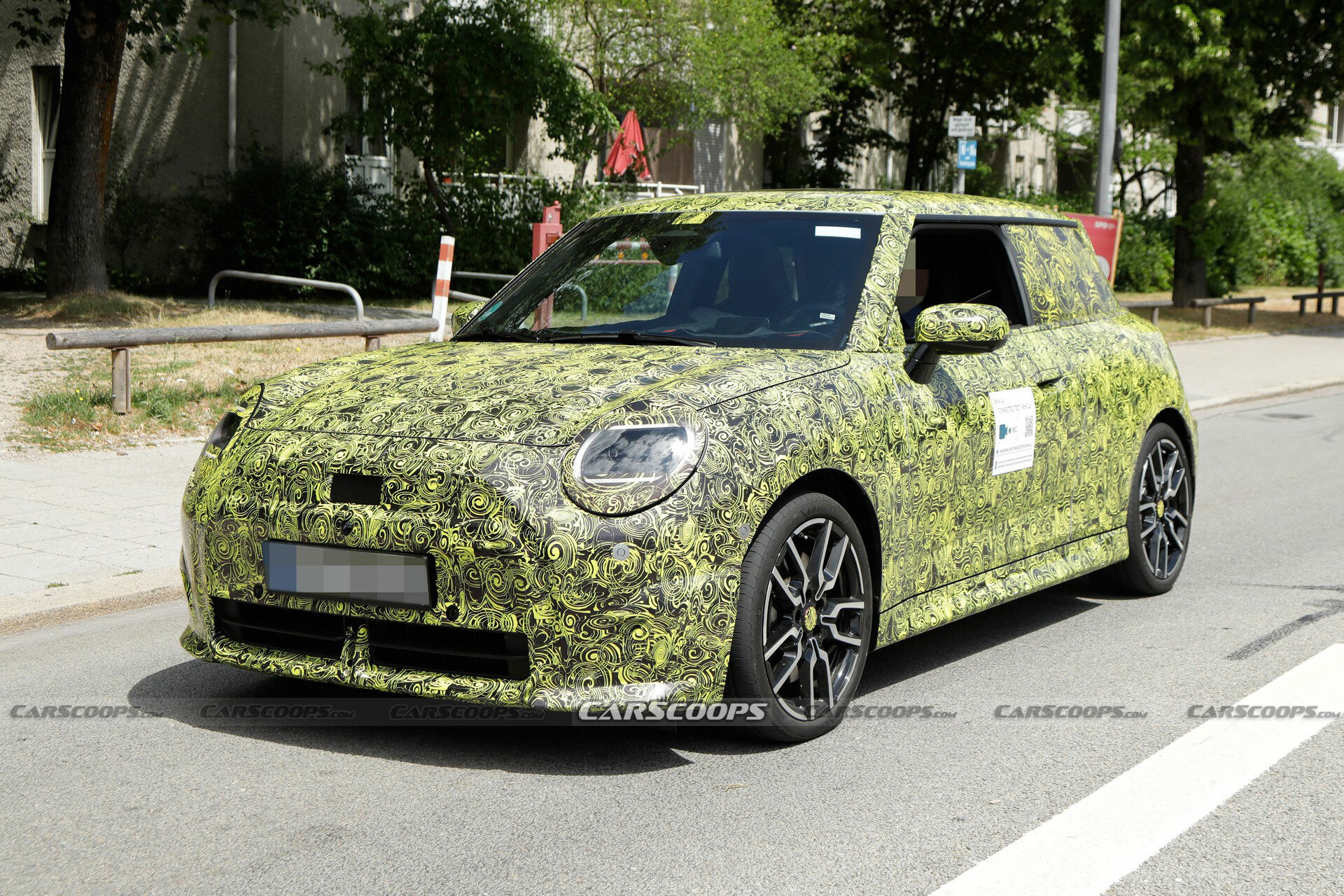 Hot Electric 2025 Mini Cooper JCW Spotted Completely Undisguised ...