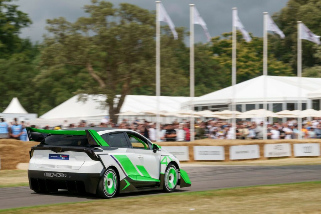  MG Cyberster And EX4 Concept Bring Electric Performance To Goodwood