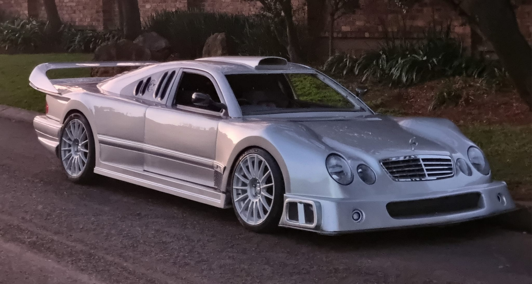 Mercedes Benz Clk Gtr Replica Is A Lot More Than A Chopped E Class Carscoops