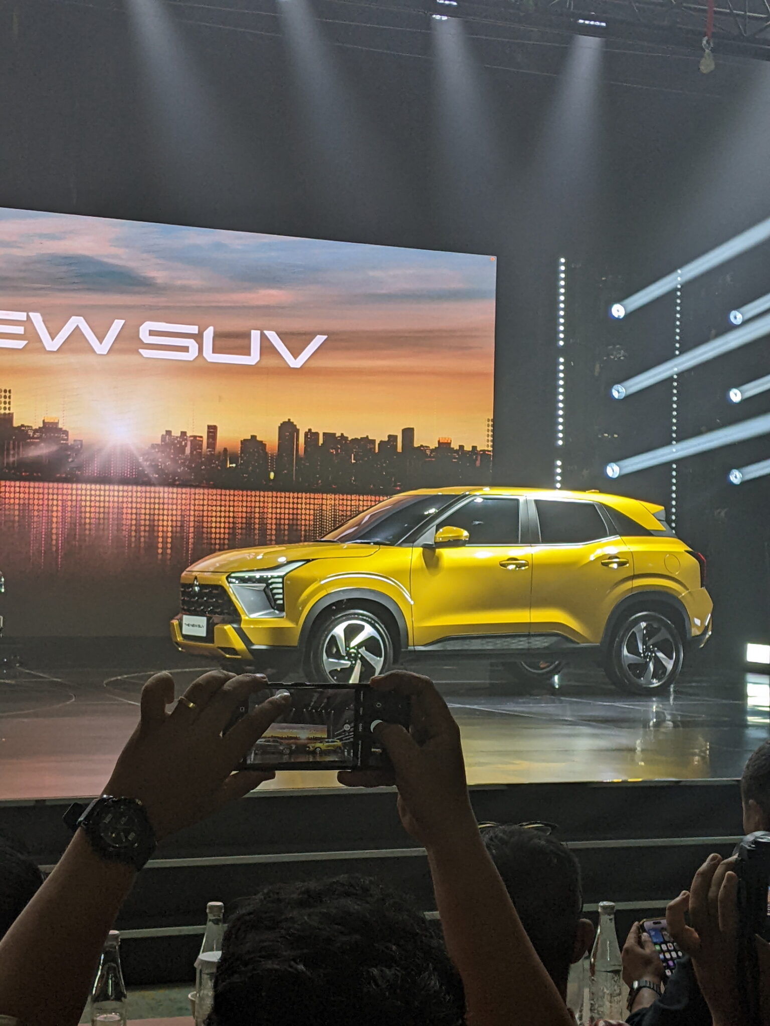 New Mitsubishi SUV Previewed In Indonesia, Debuts On August 10 | Carscoops