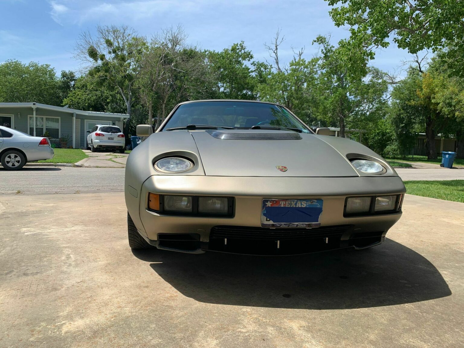 Porsche 928 Gets Insane Toyota Century V12 Engine Swap | Carscoops