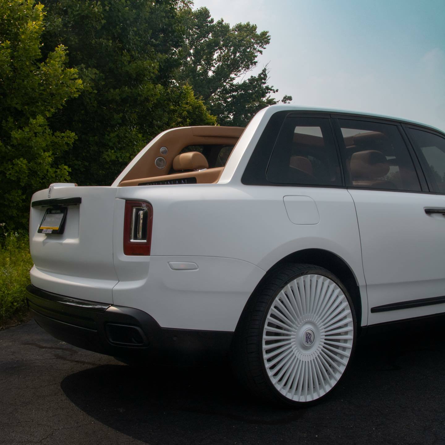 Lil Uzi Verts Rolls Royce Cullinan Makes Its Best Impression Of A Mercedes Landaulet Carscoops 6275