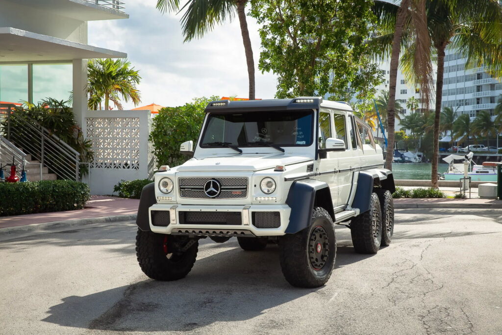 This Mercedes-Benz G63 AMG 6×6 Might Set A New Record On Bring A Trailer