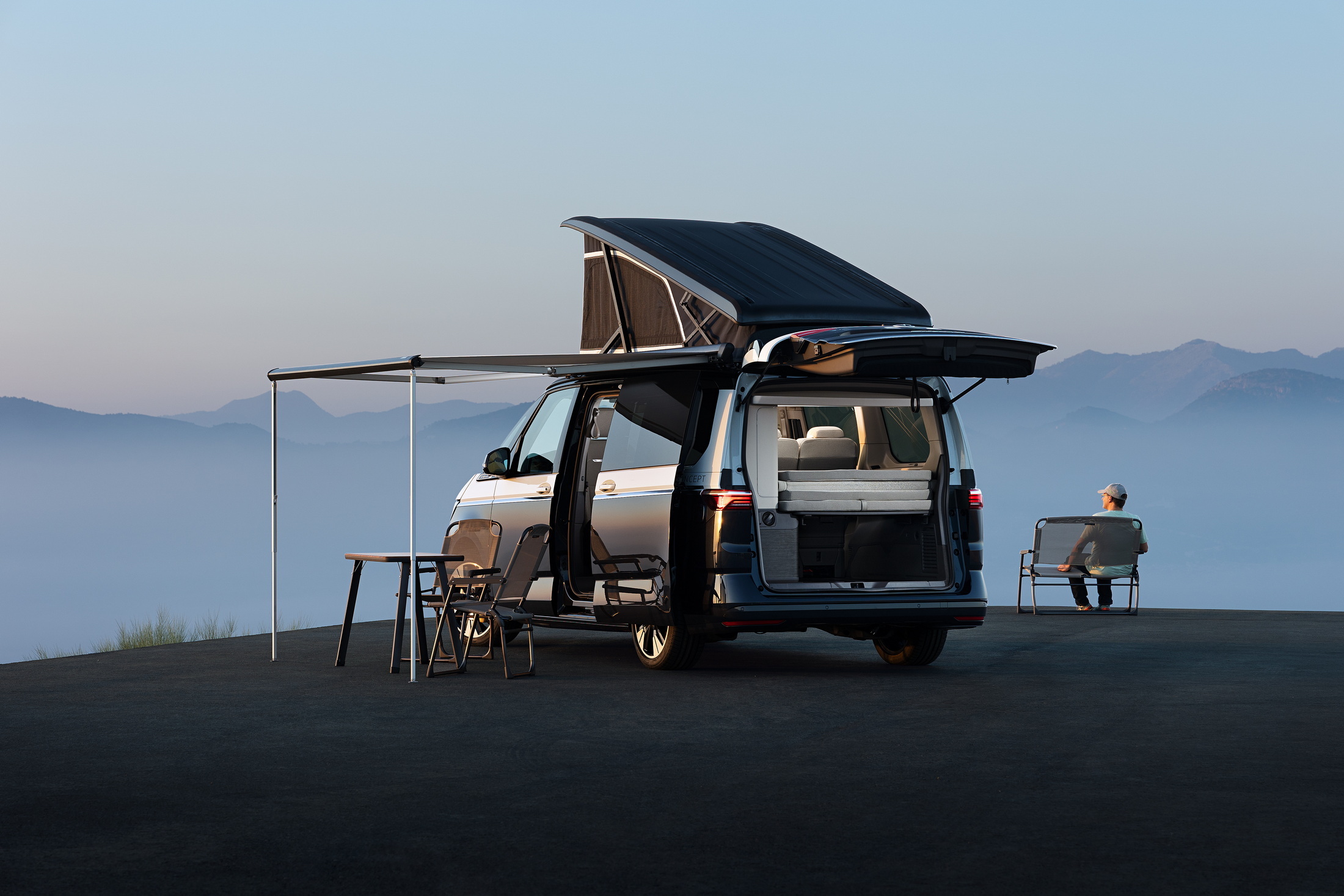 VW California Concept: plug-in hybrid campervan reveals twin sliding doors,  innovative kitchen