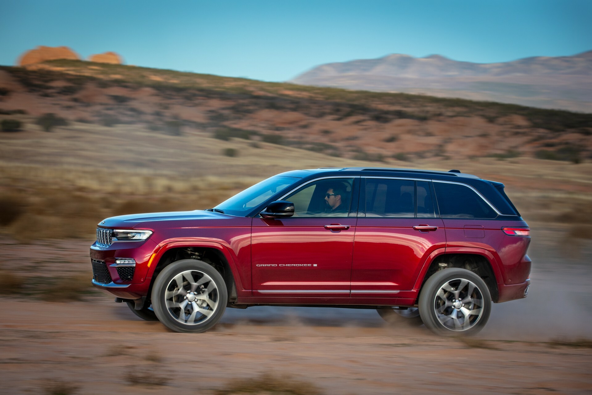 2024 Jeep Grand Cherokee Holds The Line On Price Increases Carscoops