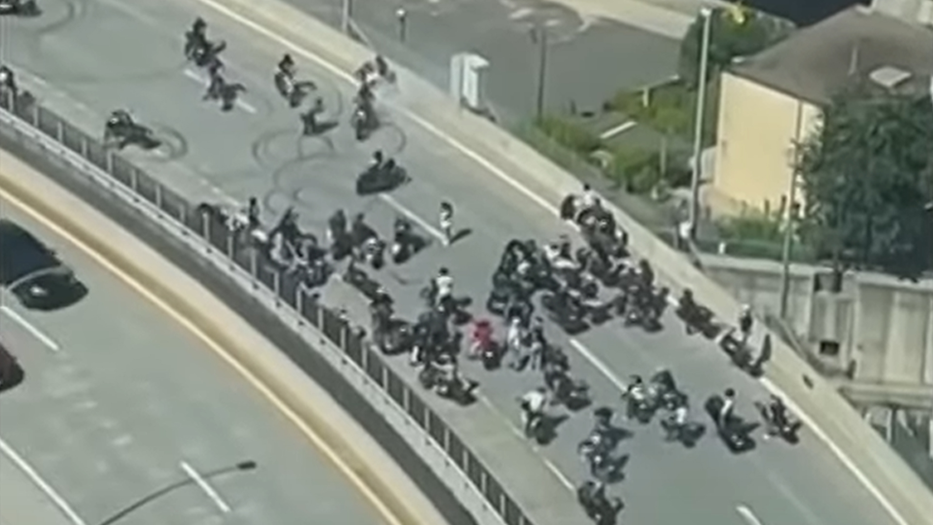 Bikers Block Boston Highway To Do Burnouts, Donuts And Wheelies | Carscoops