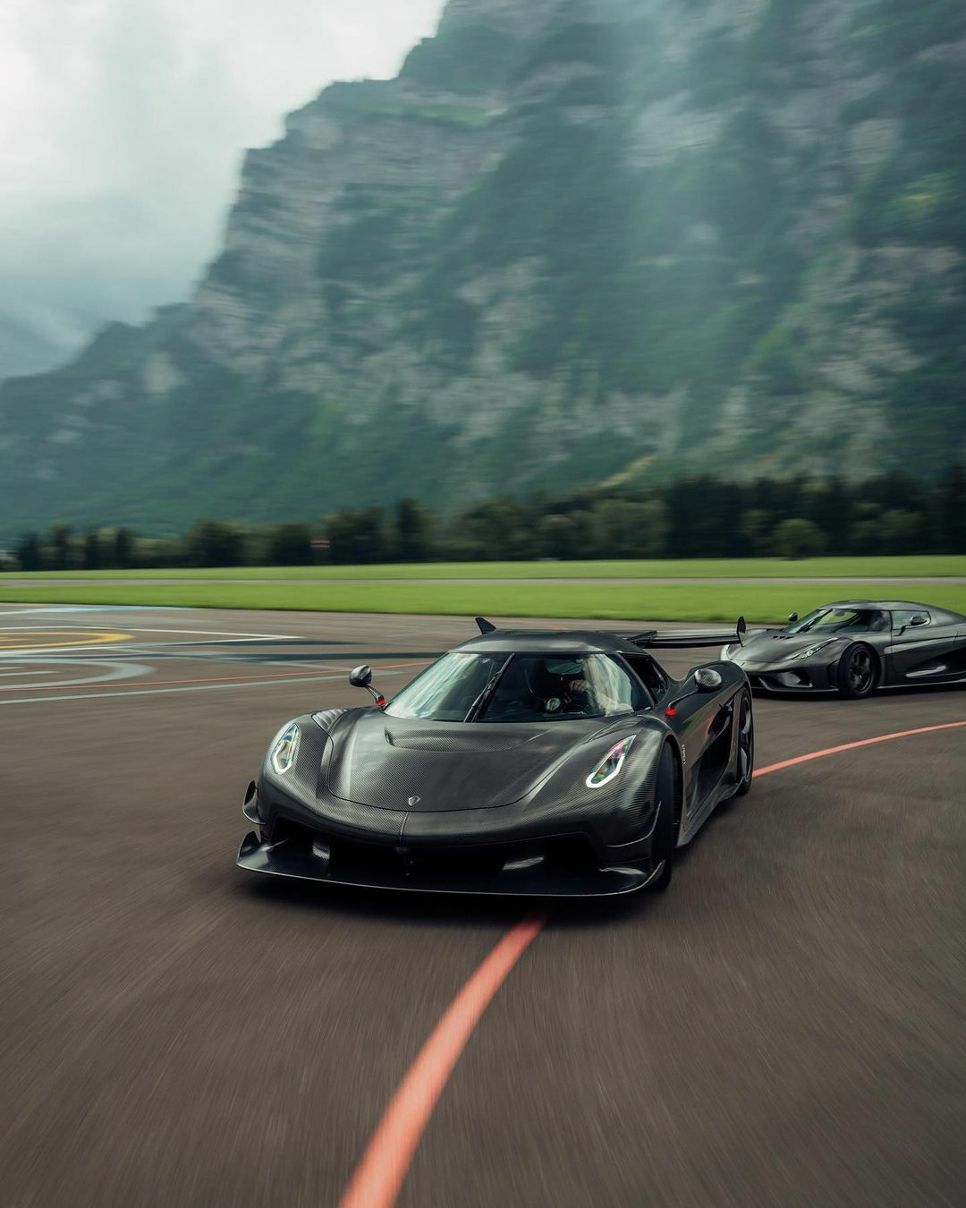 These Are The Only Three Koenigseggs With A Naked Carbon Fiber Finish ...