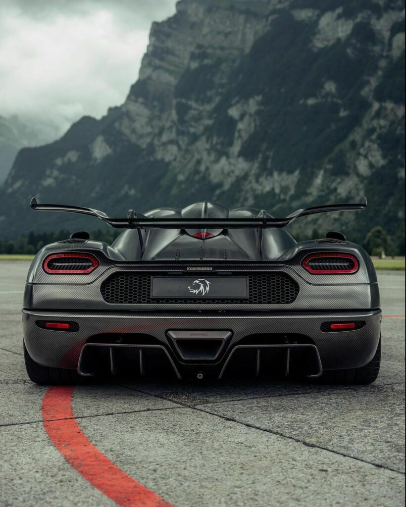 These Are The Only Three Koenigseggs With A Naked Carbon Fiber Finish