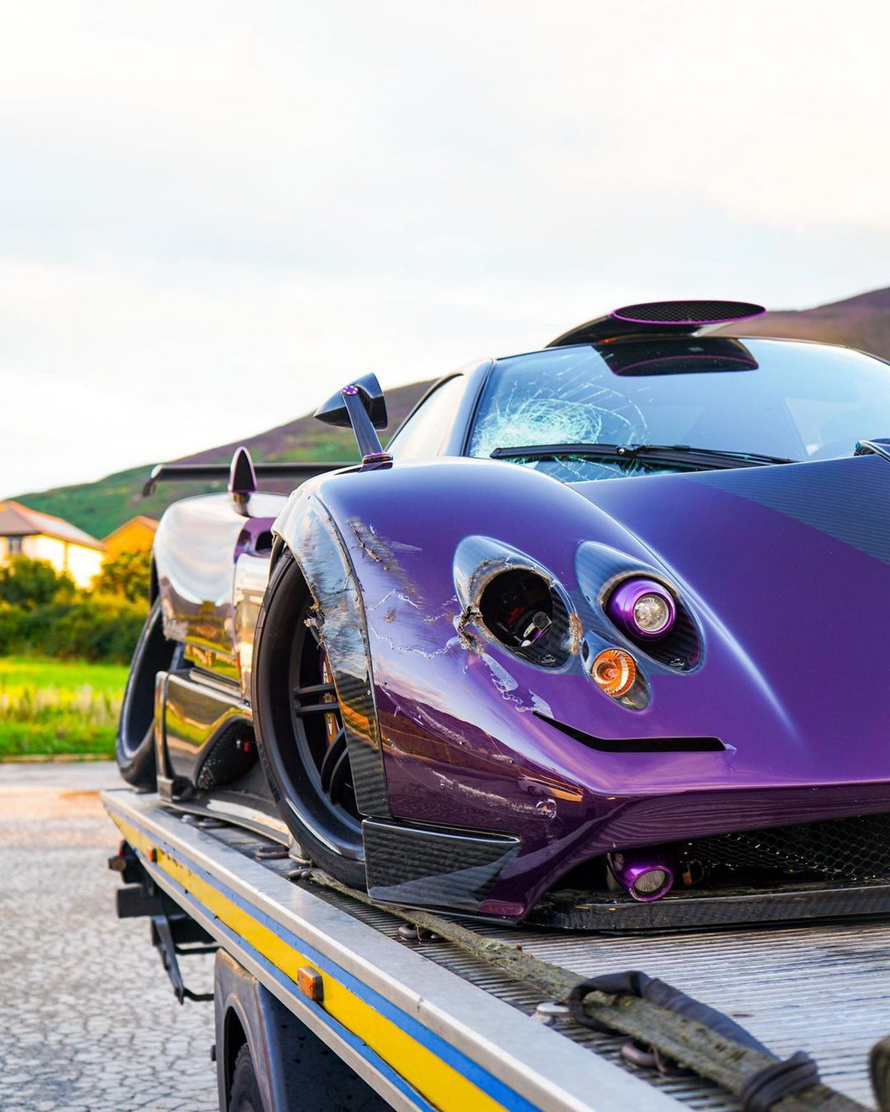 Спорткар Пагани Zonda