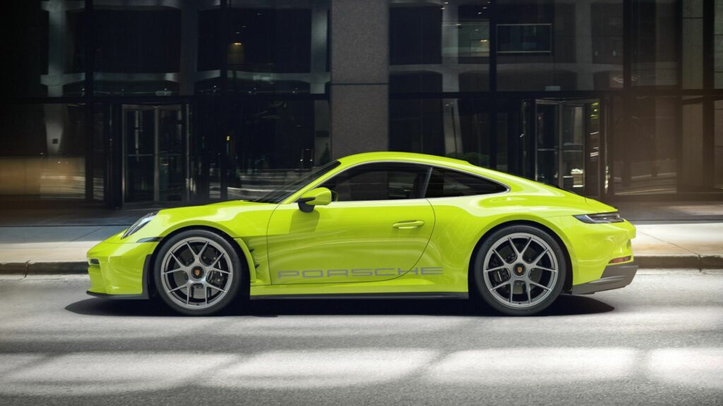 How Would You Configure Your Dream 2024 Porsche 911 S/T? Carscoops