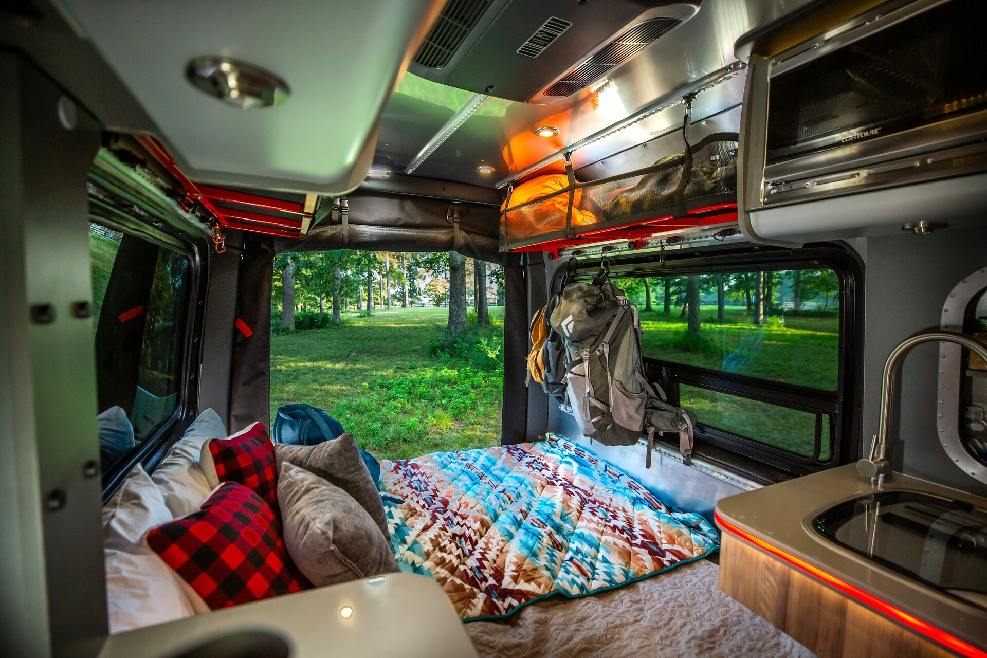 2024 Airstream Interstate 19X Is A 200,000 MercedesBased, OffRoad