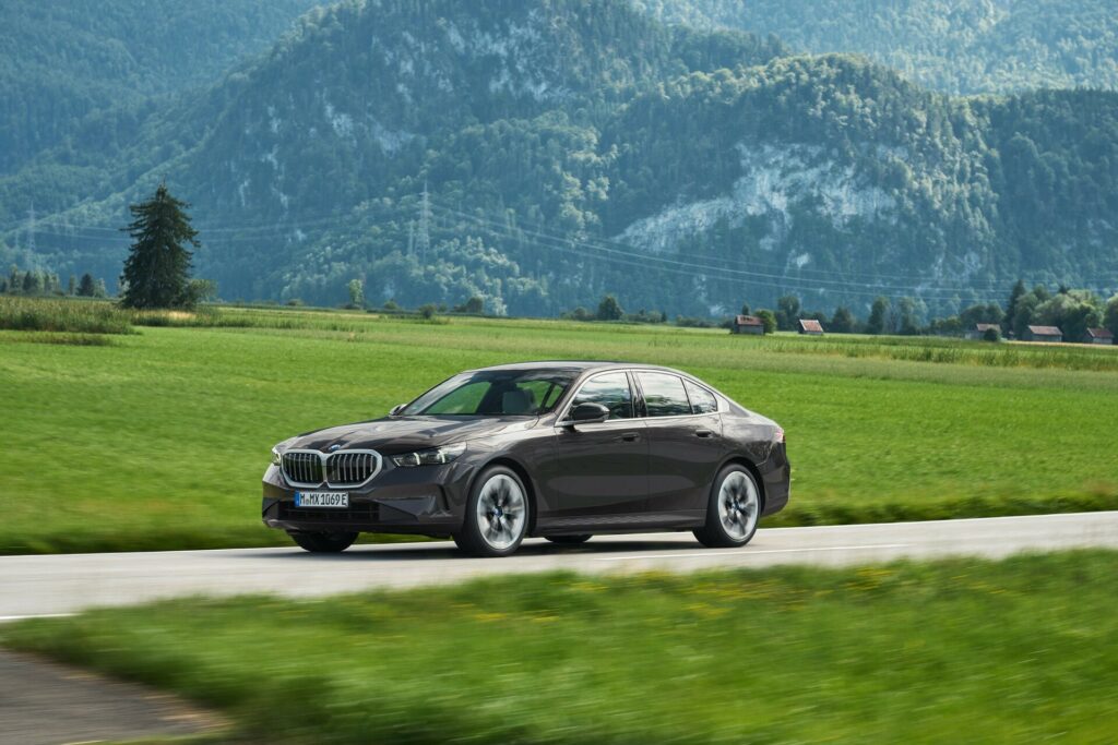 BMW 530e and 550e xDrive