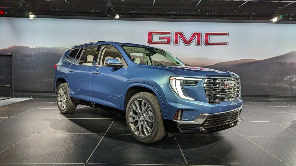 2024 GMC Acadia AT4 hot-swaps for turbo-4, comely new look