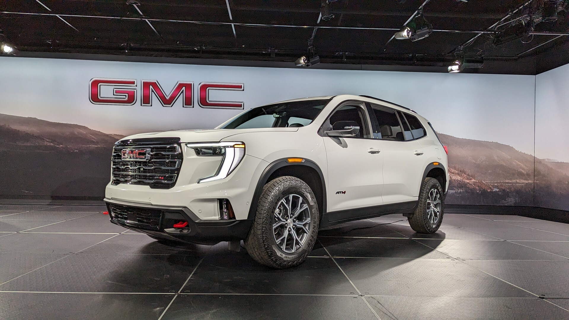 First Look 2024 GMC Acadia Goes Big On Luxury And Offers Lifted AT4