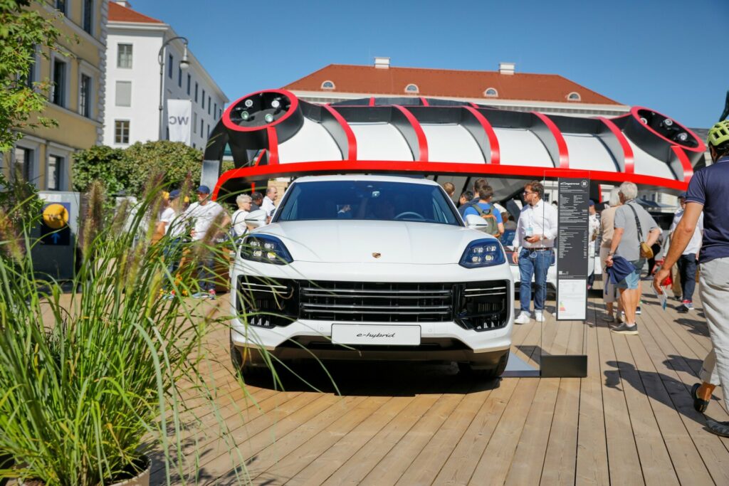 2024 Porsche Cayenne range gets another hybrid, Augusta-Margaret River  Mail