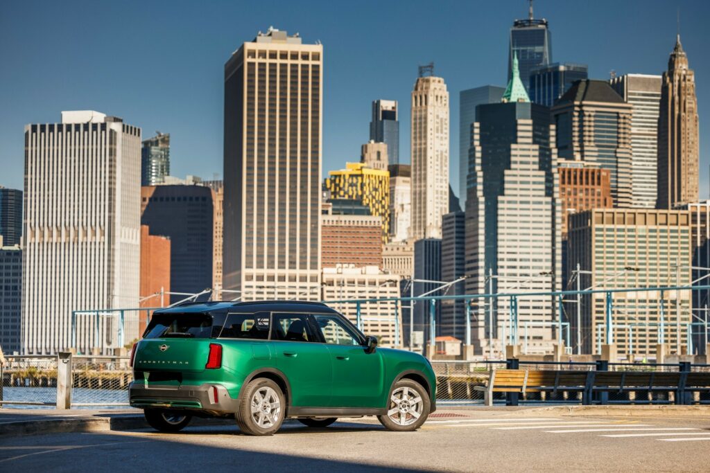 2025 MINI Countryman Electric Makes U.S. Debut, Confirmed For Fall 2024  Launch