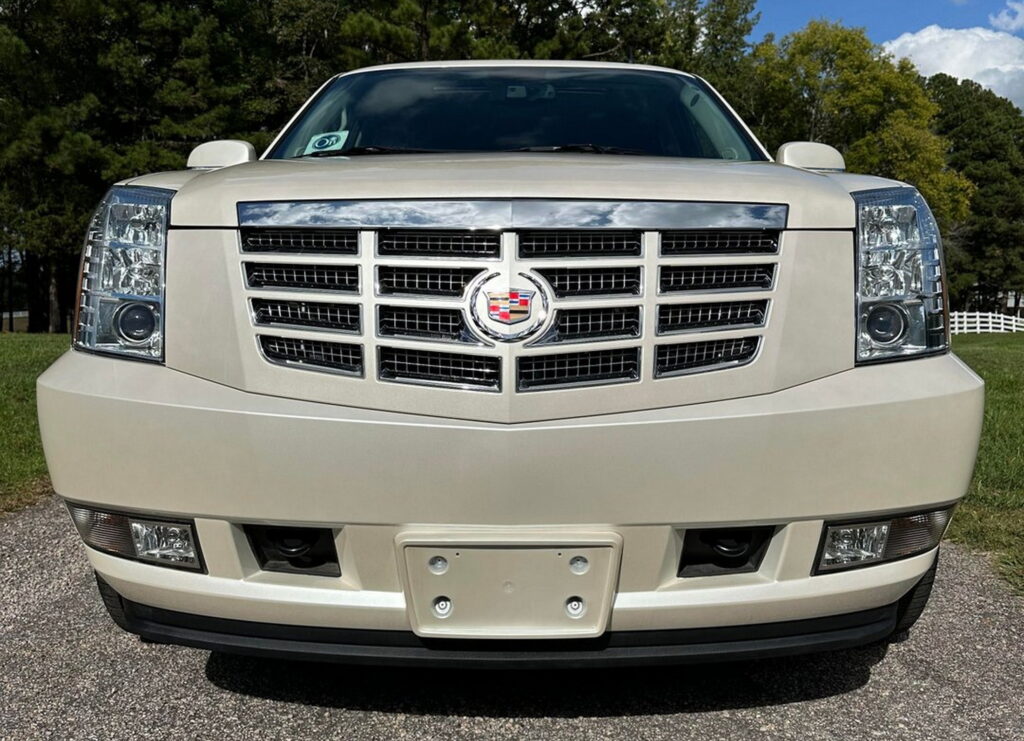     Considéreriez-vous un Cadillac Escalade 2011 de 367 milles comme un investissement solide ?